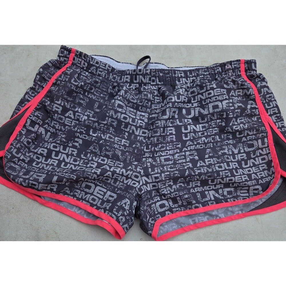 Under Armour HeatGear Women's Running Shorts Large Gray All Over Print Neon Pink